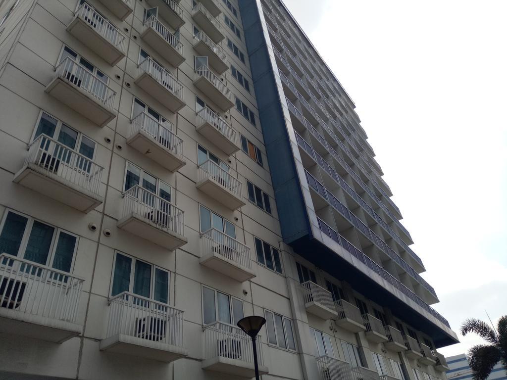 Chin'S Place Sea Residences Moa Manila Exterior photo