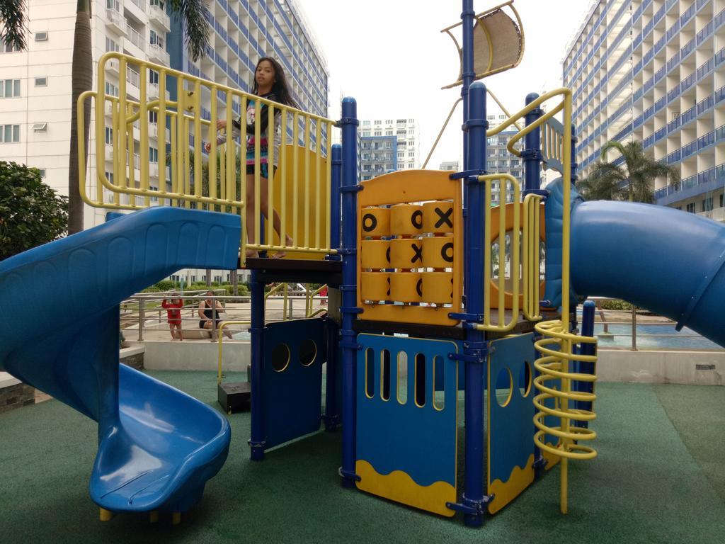 Chin'S Place Sea Residences Moa Manila Exterior photo
